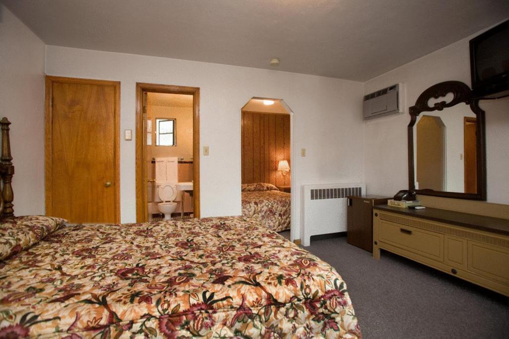 Stagecoach Motel Колорадо-Спрингс Номер фото